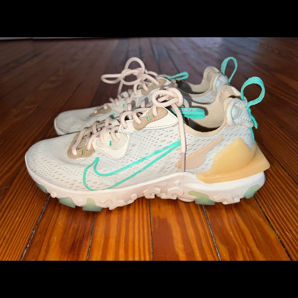 Nike React Vision sneakers in pearl white/green glow. Women’s 8